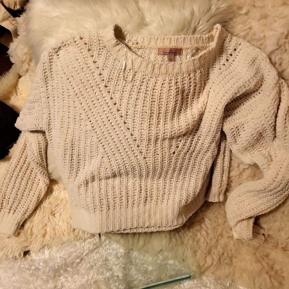 A soft sweater, by love tree boutique item new